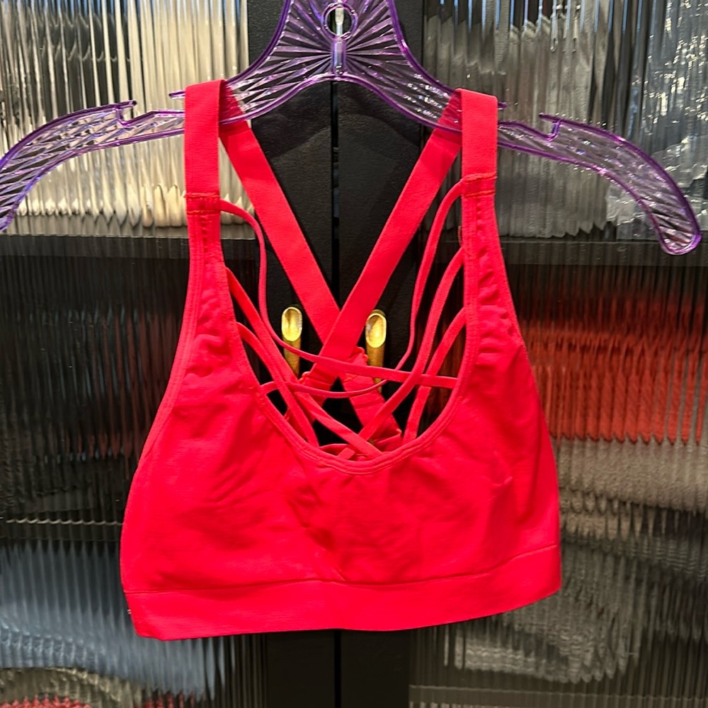 VS sports bra